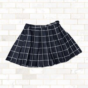 Hot Topic Black and White Plaid Pleated Mini Skirt